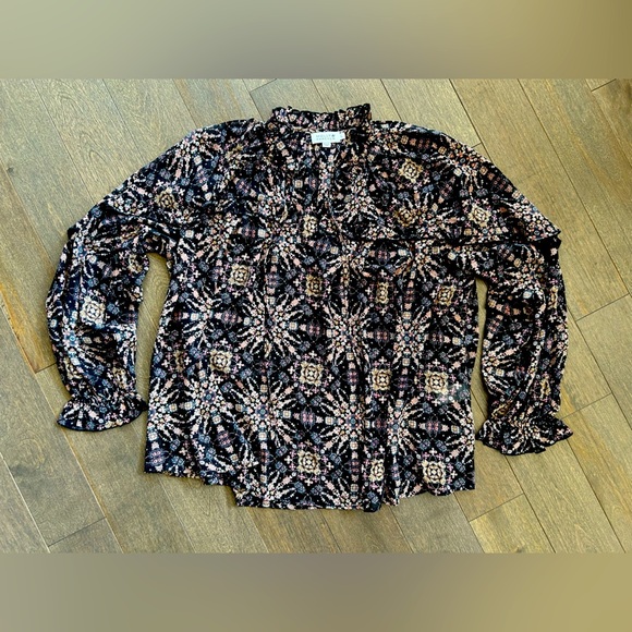 ❤️4 for $25❤️ Molly bracken blouse size L - Picture 1 of 5